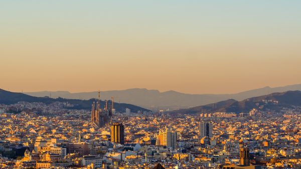 Система Здравоохранения в Барселоне: Страховка и Важные Моменты для Экспатов